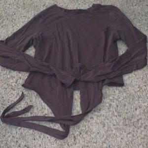 Lululemon wrap around shirt size 4